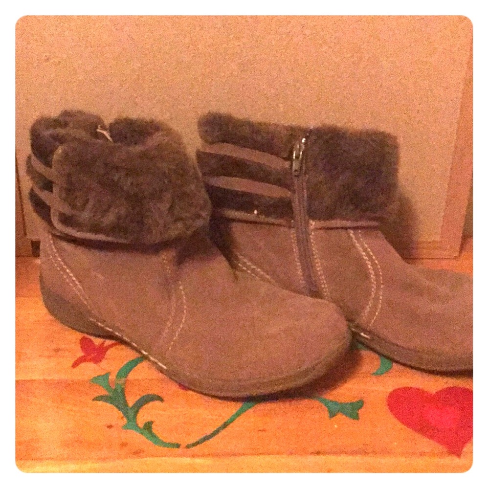 Ankle snow boot